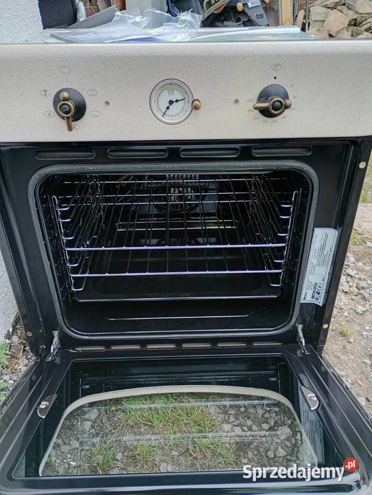 Sprzedam nowy piekarnik Radom