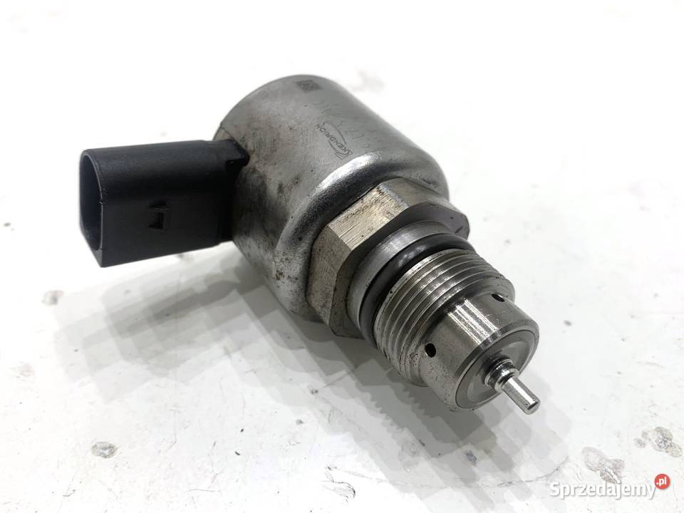 REGULATOR CIŚNIENIA PALIWA MERCEDES X204