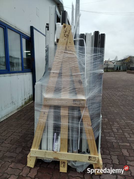 Fumigowana tarcica deska kantówka fitosanitarna Dębczyna