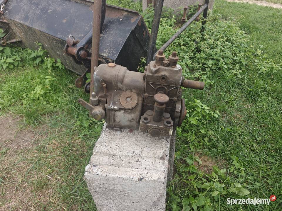 Pompa wtryskowa Ursus c325 Układ paliwowy Morzyczyn