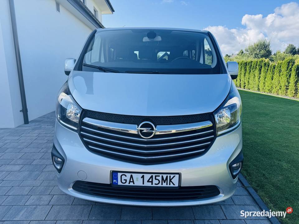 Opel Vivaro Salon 9 osobowy Kamera Gdynia
