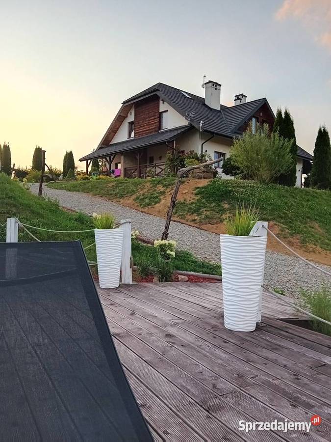 Wjazdy z kamienia i ażurów tańsza alternatywa Wykopy, roboty ziemne