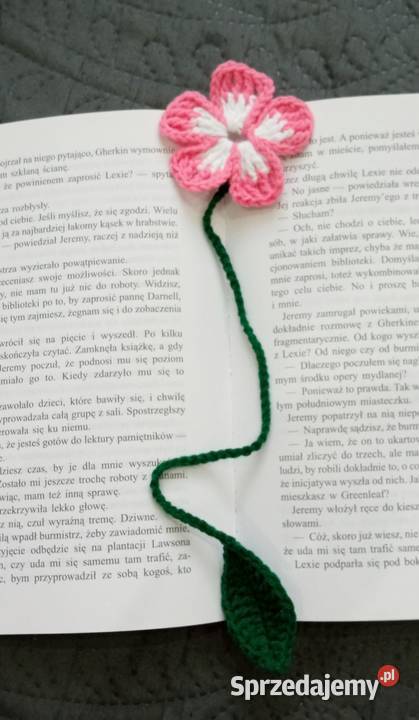 Kwiatek na szydełku zakładka do książki Łask