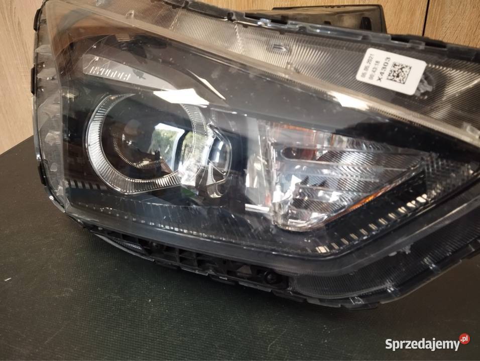 Hyundai Bayon reflektor prawy przód Kozubszczyzna