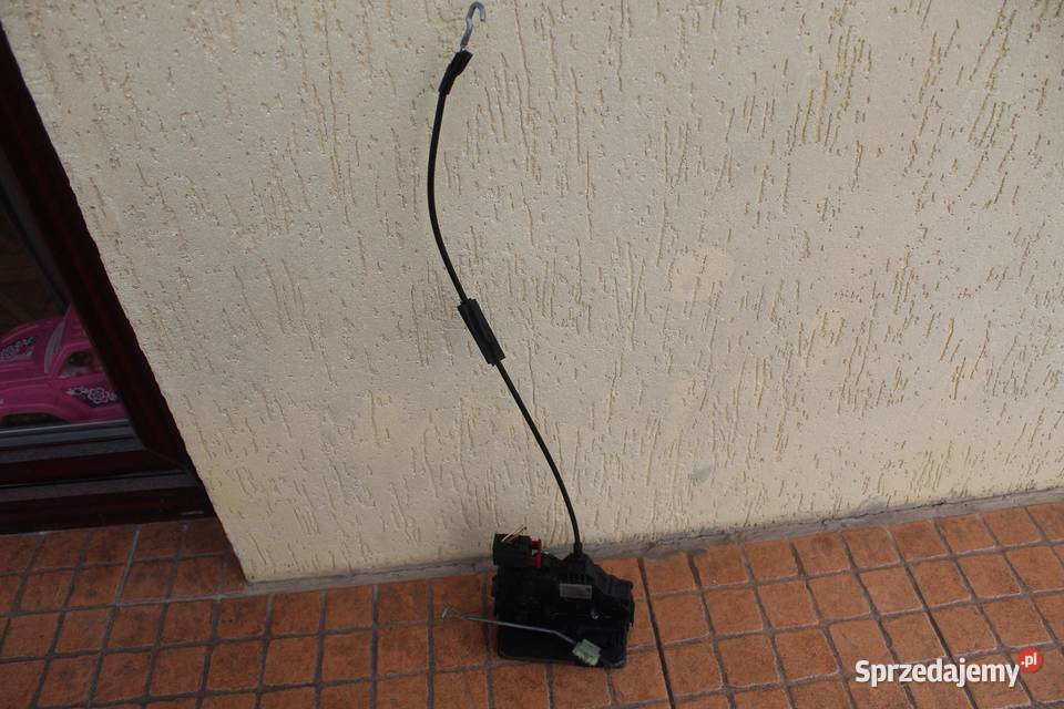 ZAMEK DRZWI PRAWY PRZÓD 6 PIN OPEL CORSA D osobowe