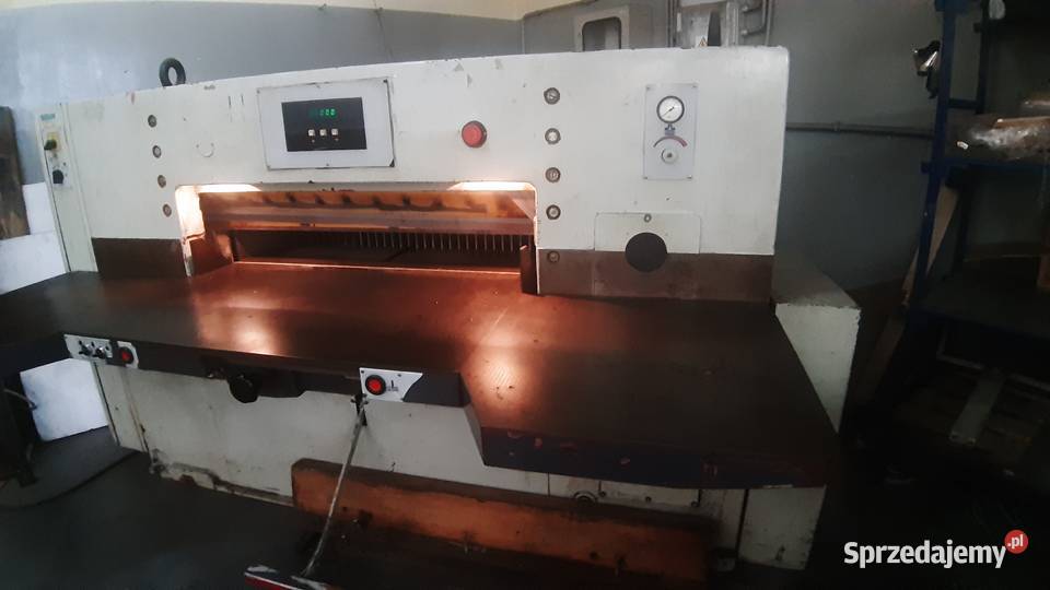 GilotynęKrajarką do papieru ADAST MS115 Produkcja Wola Krzysztoporska