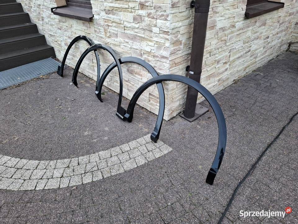 Sprzedam listwy błotnika audi 80 A Karoseria