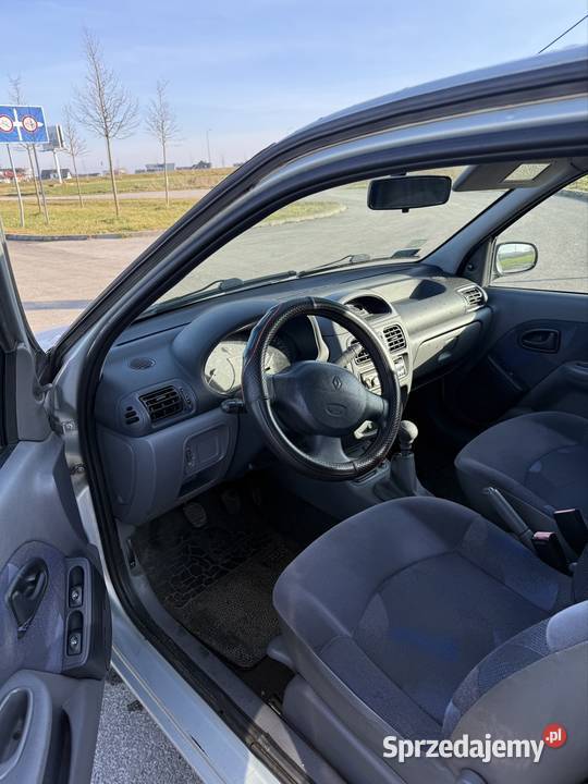 Renault Clio 2000r 12 Benzyn 145 Świeże Opony Gliwice sprzedam