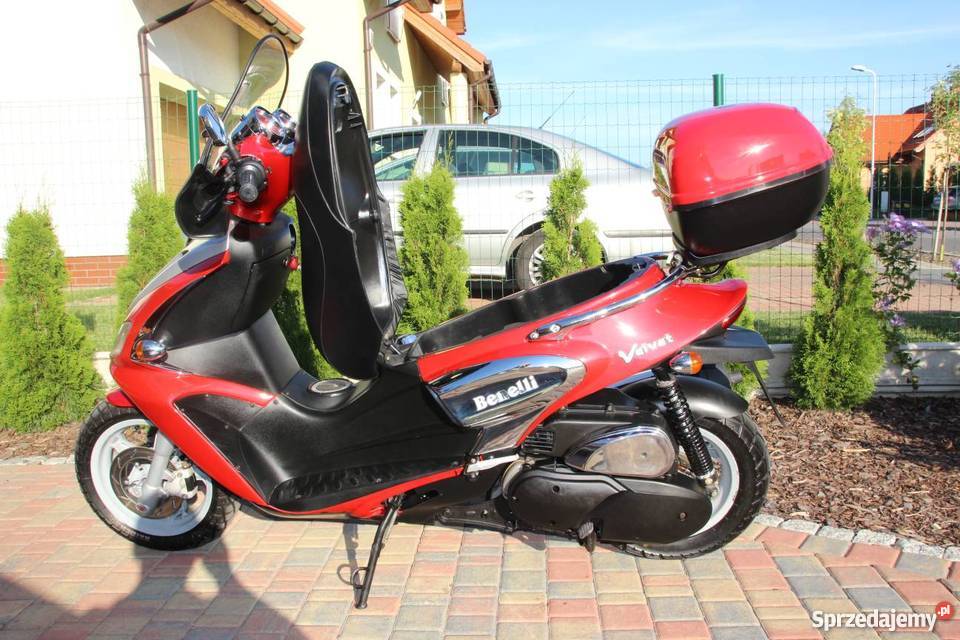 Skuter Benelli Velvet 125 silnik Yamaha DS5 KatB elektryczny starter