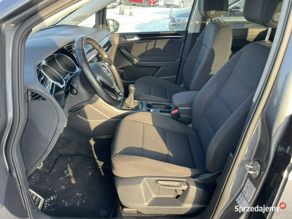 Volkswagen Touran 14 TSI 150 2017r ACC Front dolnośląskie Wojkowice sprzedam