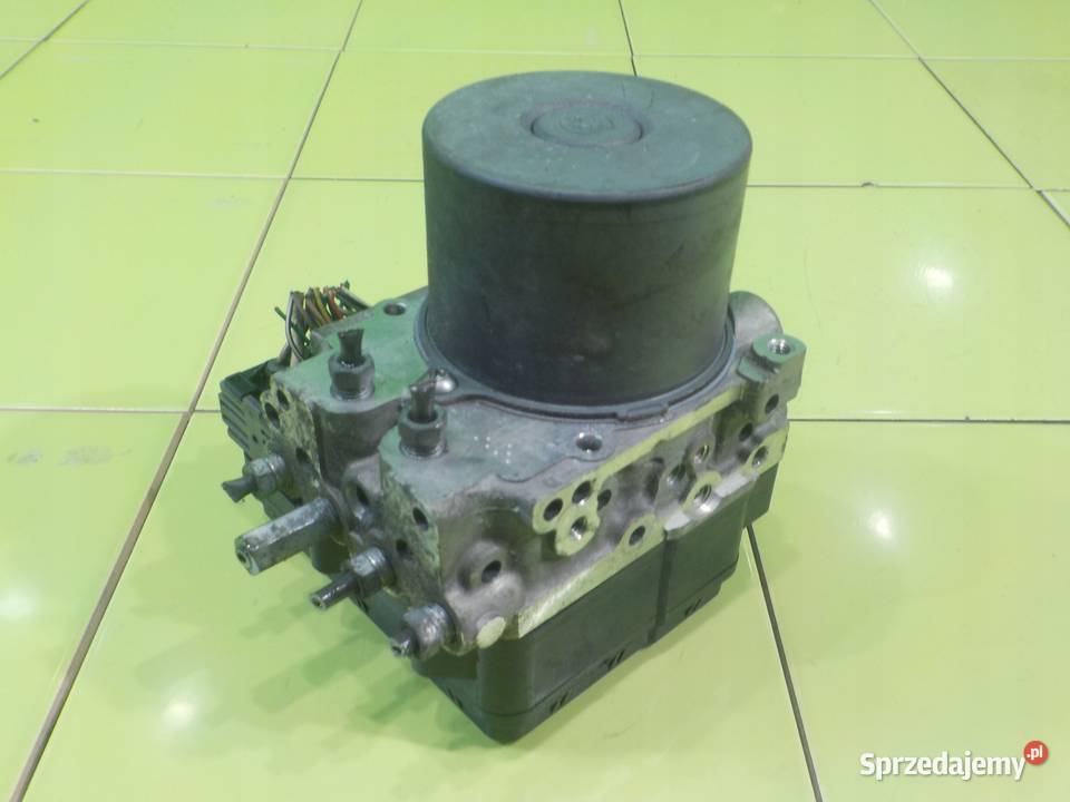 LEXUS IS II LIFT 25 B 10r SEDAN 4D pompa ABS Układ hamulcowy