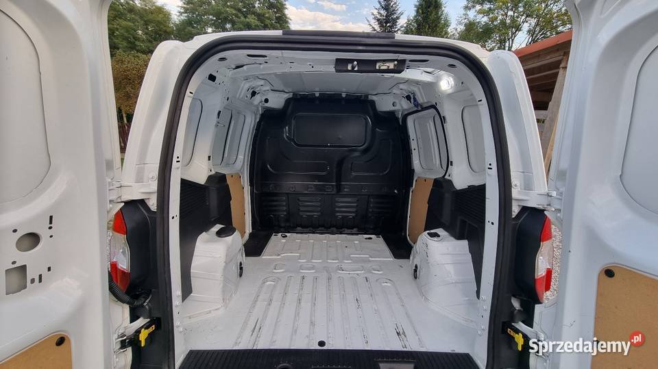 Ford Transit Courier bezwypadkowyzadbany Tarnów sprzedam