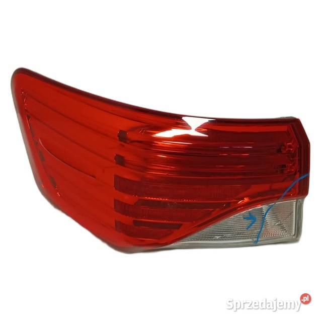 Lampa tylna prawa Toyota Avensis T27 Kombi wielkopolskie