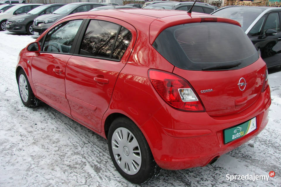 Opel Corsa 12 Benzyna Super stan D 20062014 czerwony wielkopolskie Piła