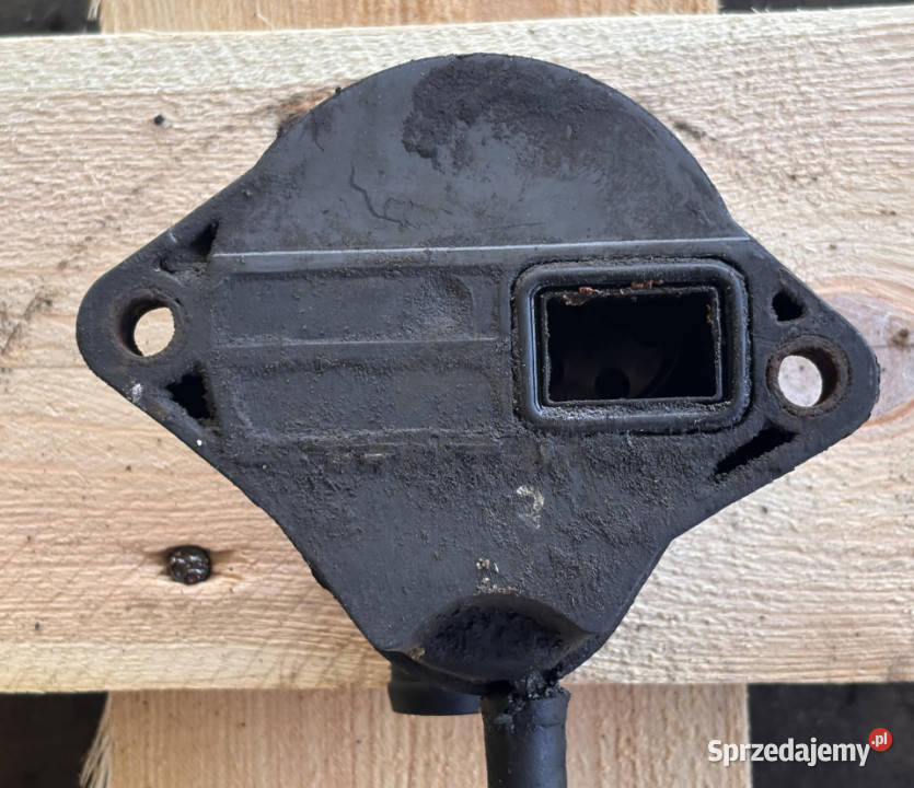 Deutz TCD 2012 L06 4V TCD2012L064V Zawór