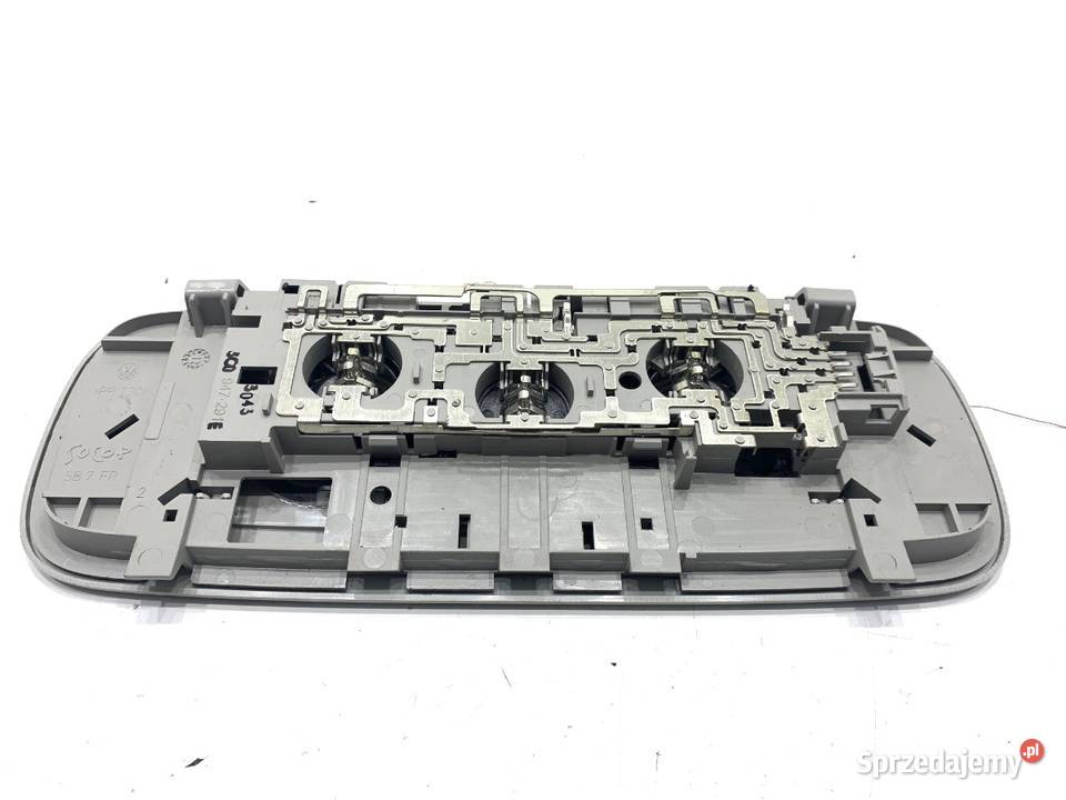 LAMPA SUFITOWA VW PASSAT B7 3C0947291E Kombi