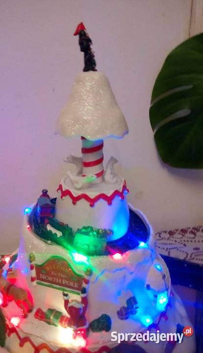 WIOSKA ŚWIĄTECZNA MAGIC VILLAGE MELODYJKA LED