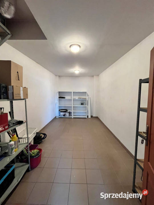 sprzedaży lokalu Jędrzejów 450m2