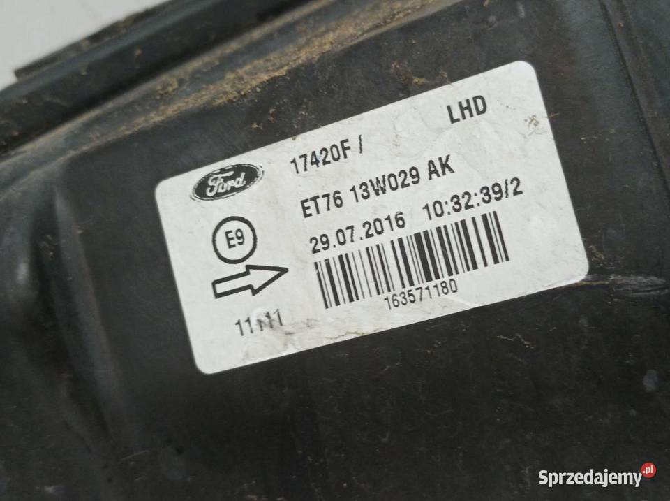 LAMPA PRZÓD PRAWA EU USZK ET7613W029AK Ford Lampy przednie