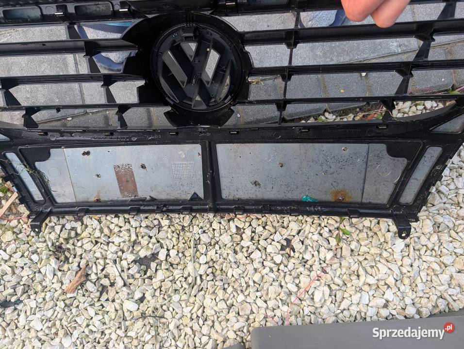 Grill Atrapa VW Touran I lift Żary