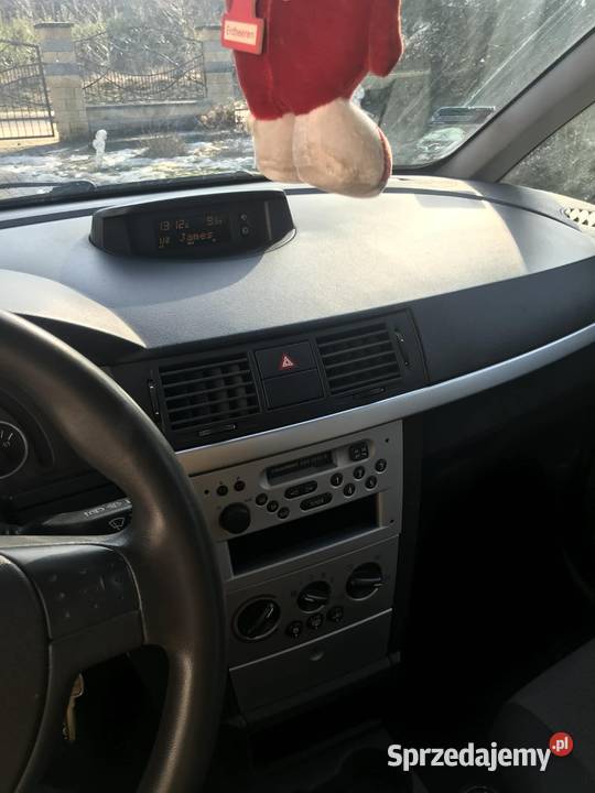 Opel Meriva hatchback Brusy