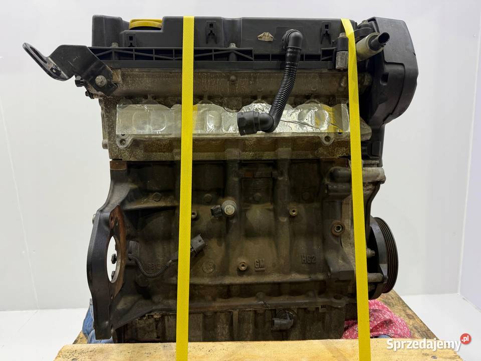 SILNIK Opel Astra IV J III H Zafira B 16 16V 115 Rudka