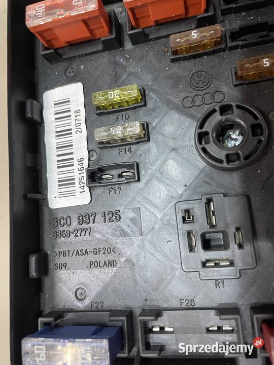 3C0937127 skrzynka bezpieczników volkswagen osobowe zachodniopomorskie Szczecin