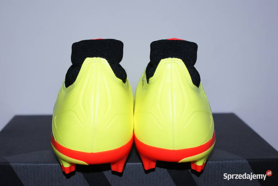buty piłkarskie korki adidas predator league ll Toruń