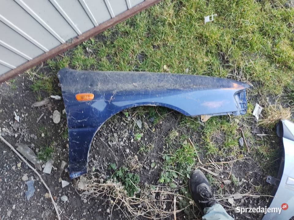 SUBARU IMPREZA I błotnik prawy części blacharskie Części Kielce