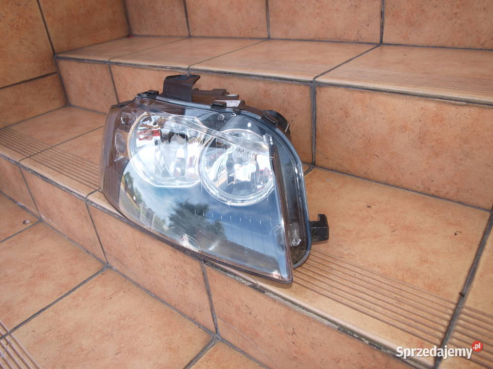 Audi A3 lampa prawa przód zwykła 2003 2008r Kalisz