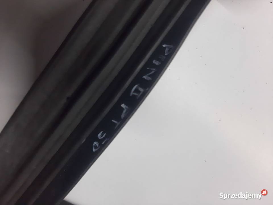 Fiat Punto 2 II uszczelka drzwi prawy tył prawa łódzkie Ksawerów