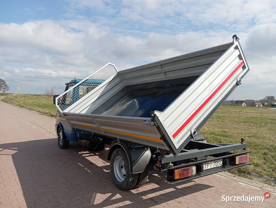Iveco daily 28 kiper wywrotka na 3 strony nowy VAT marża świętokrzyskie Trzeszków