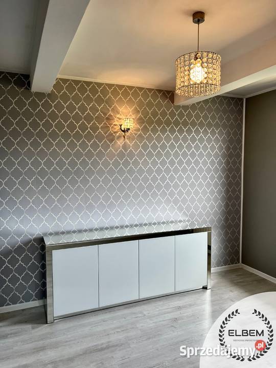 Lustrzana komoda Glamour białe szklane drzwiczki Komody dolnośląskie Wrocław