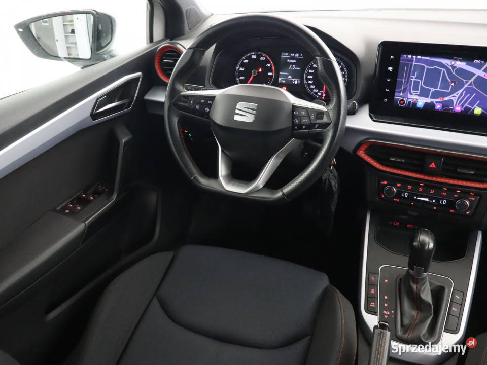 Seat Arona 10 TSI asystent pasa ruchu Bielany Wrocławskie