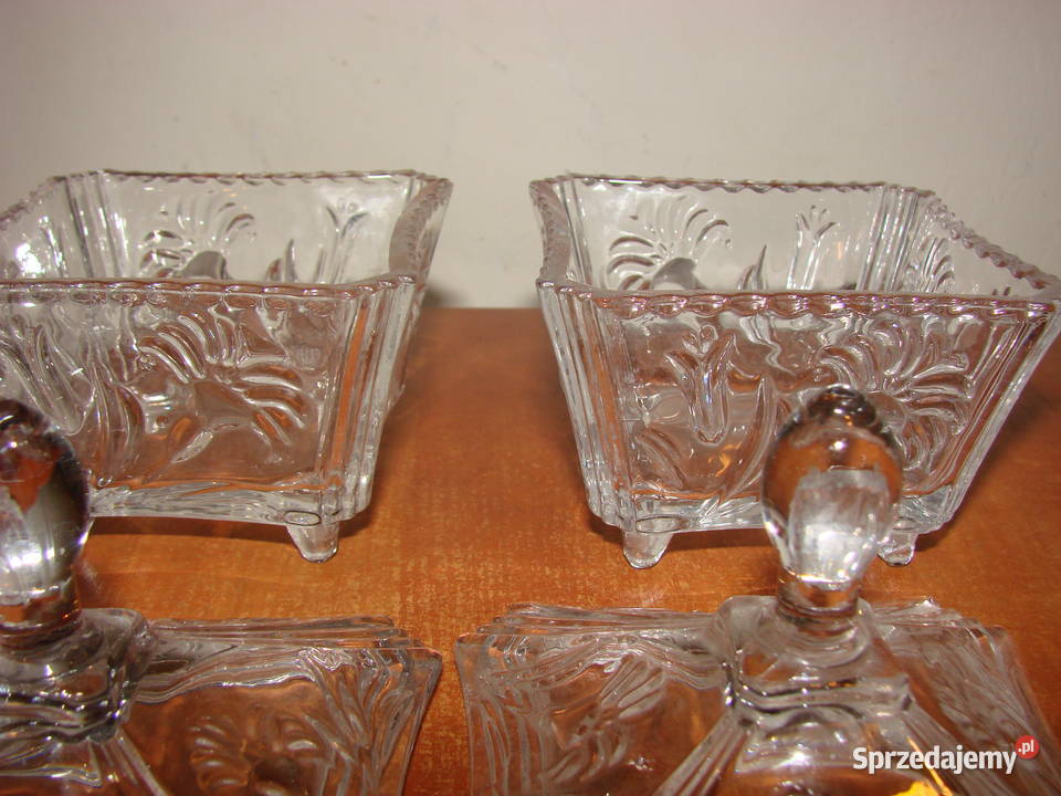 mała szklana cukiernica 2 Pruszcz Gdański