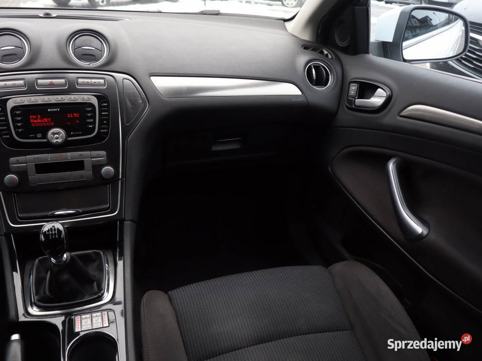 Ford Mondeo 20 TDCi światła przeciwmgielne Katowice