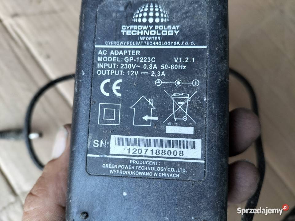 Zasilacz uniwersalny GP1223C 12V 23A