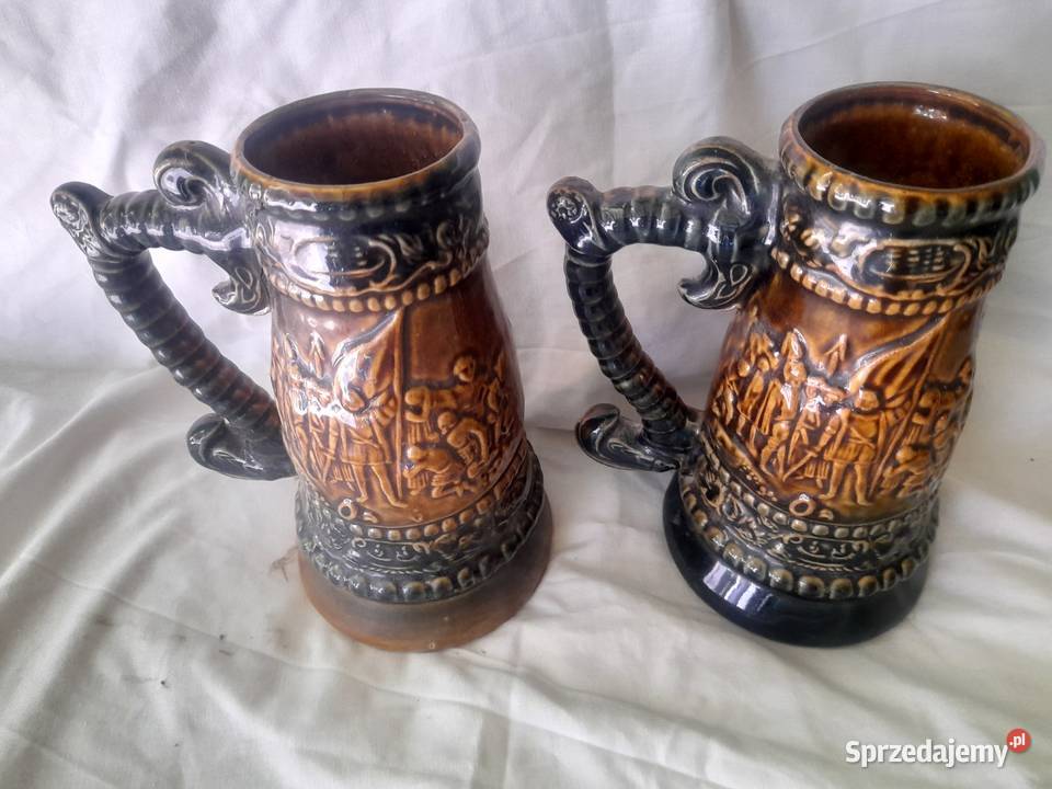 Stare 2 dzbany kufle o wysokosci 20 Oleśnica sprzedam