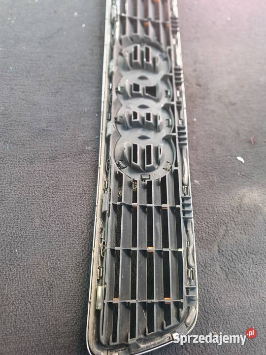 Grill Audi A4 B5 a18 Myszków