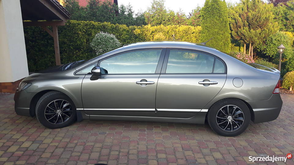 Honda Civic 13 HybrydaLPG lakier metallic Piła