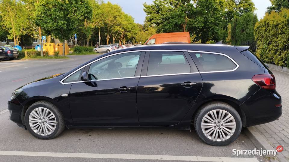 Opel Astra Kombi 14 Turbo 140 XENON WEBASTO czarny Astra Oleśnica