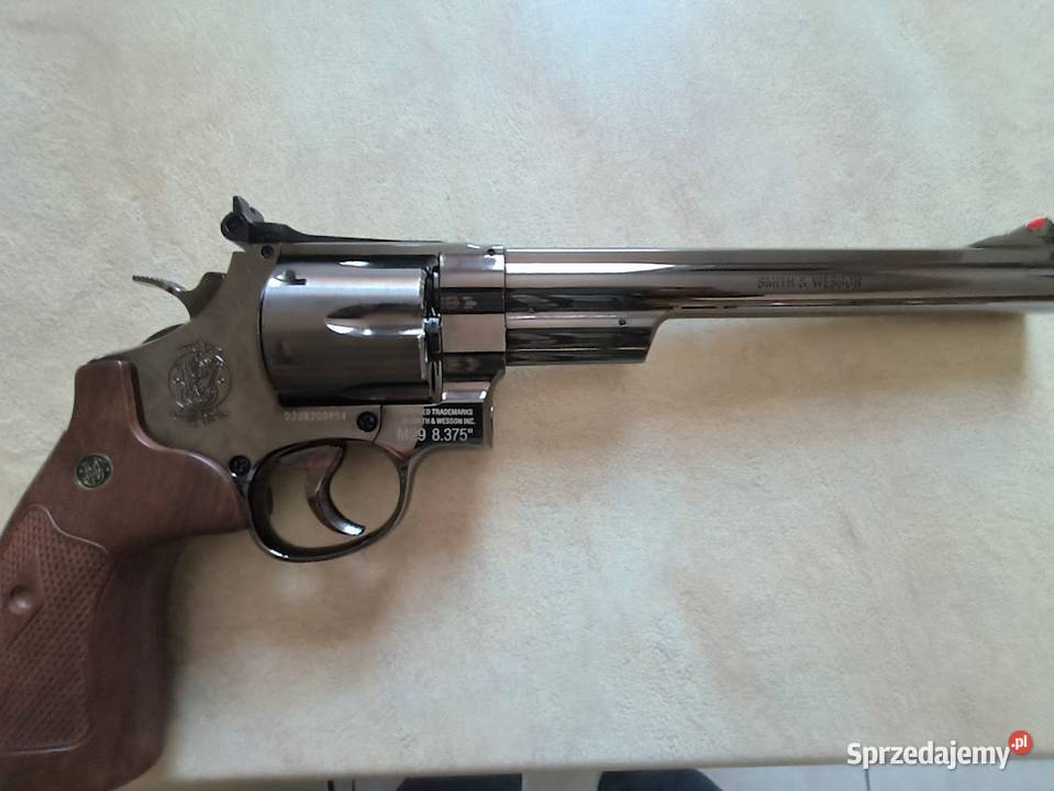 SMYTHQWESSON 29 Radom