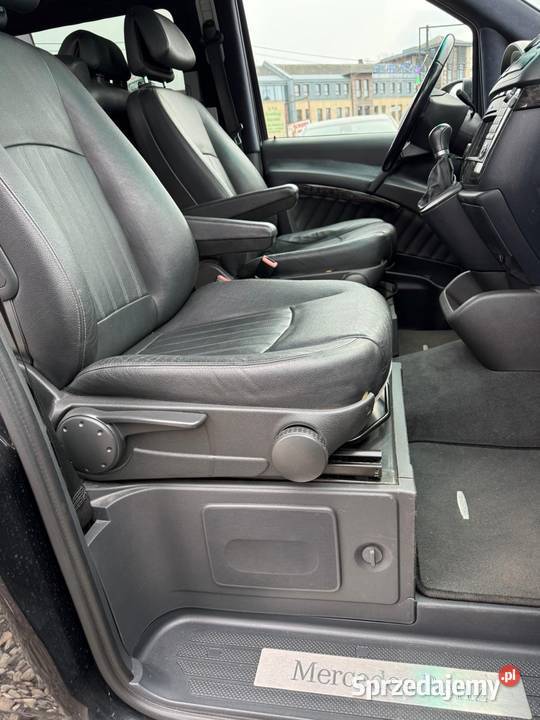 Mercedes Viano Long 30 V6 320 super stan Reda