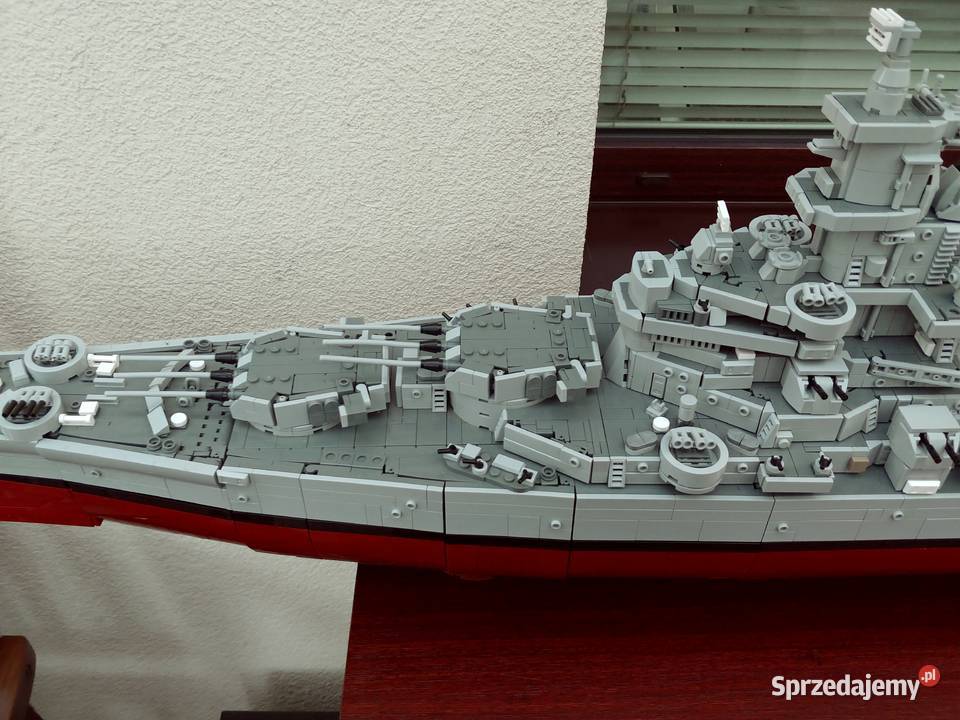 Pancernik Iowa z klocków lego skala 1200 Gigant Milanówek