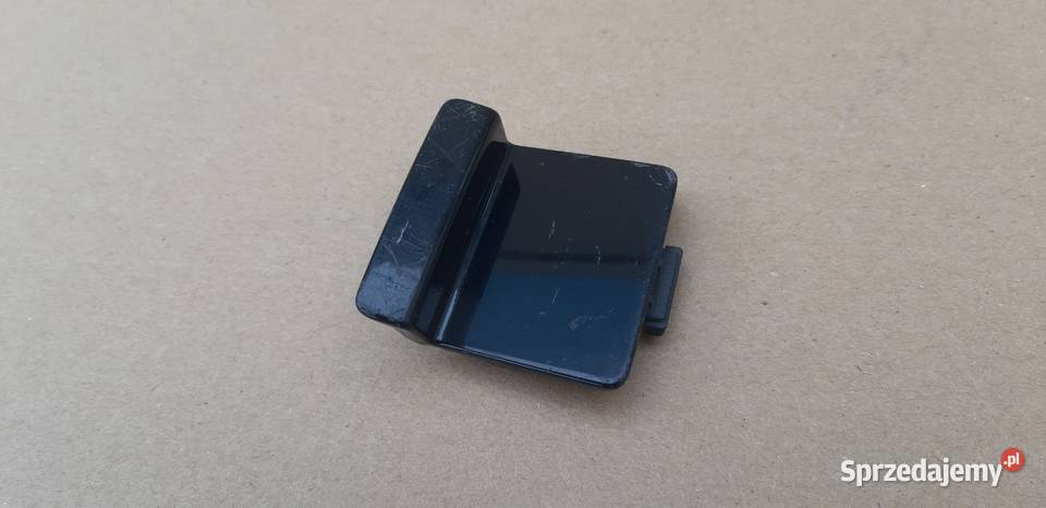 VW GOLF VII 7 LIFT HB ZAŚLEPKA HAKA ZDERZAKA TYŁ Pozostałe Bieleń