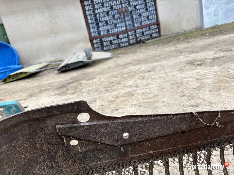 maska griill logo Zetor k 25 oryginał Kabina i karoseria Kosianka-Trojanówka sprzedam