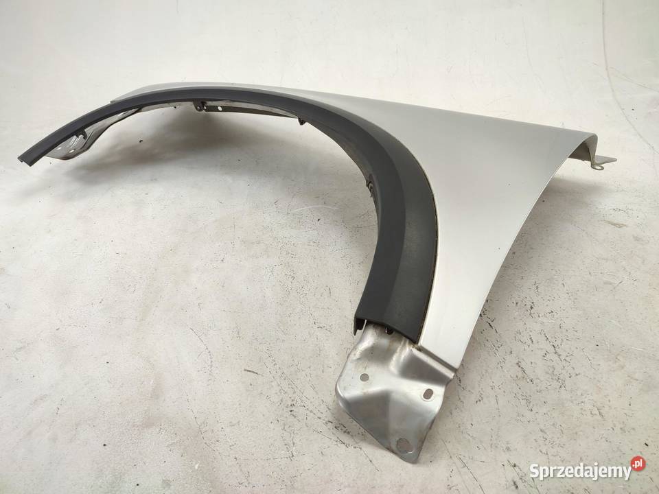 BŁOTNIK LEWY PRZÓD LISTWA VOLVO XC90 W KOLOR