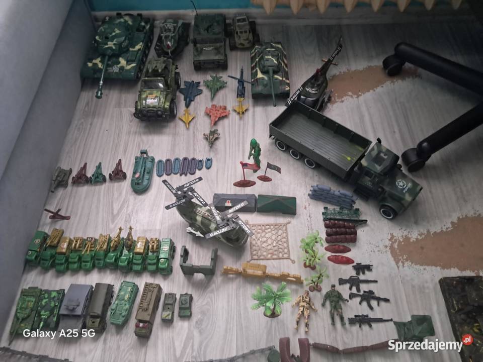 żołnierzyki pojazdy wojskowe Wrocław sprzedam