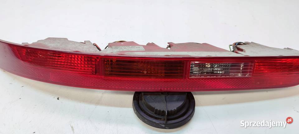 LAMPA LEWY TYŁ W ZDERZAK AUDI Q5 8R 8R0945095 osobowe Przystajń
