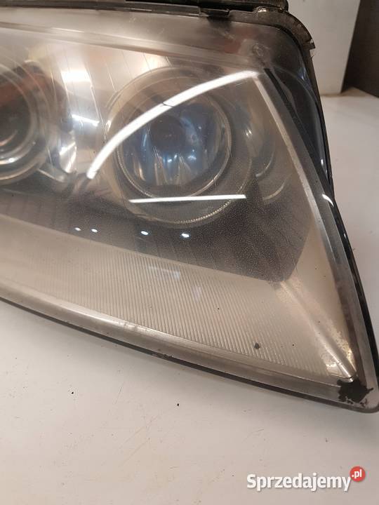 REFLEKTOR PRAWY PRZÓD AUDI A8 D3 LIFT Przystajń